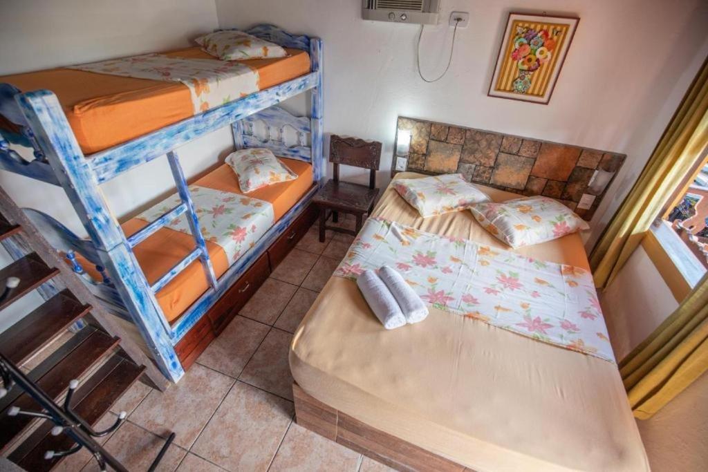 Pousada Casa Do Rio Hostel - 8 Min Do Centro Historico - Passeio De Barco Com Saida Da Pousada -Pago A Parte- Perto Das Praias E Beira Rio Araquari Kültér fotó