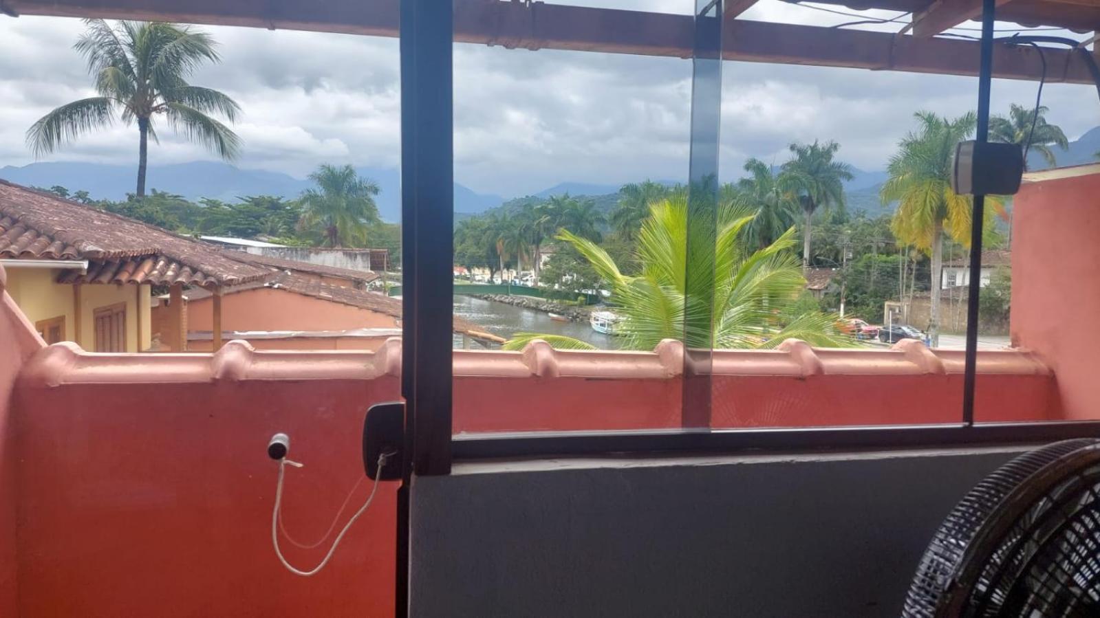 Pousada Casa Do Rio Hostel - 8 Min Do Centro Historico - Passeio De Barco Com Saida Da Pousada -Pago A Parte- Perto Das Praias E Beira Rio Araquari Kültér fotó